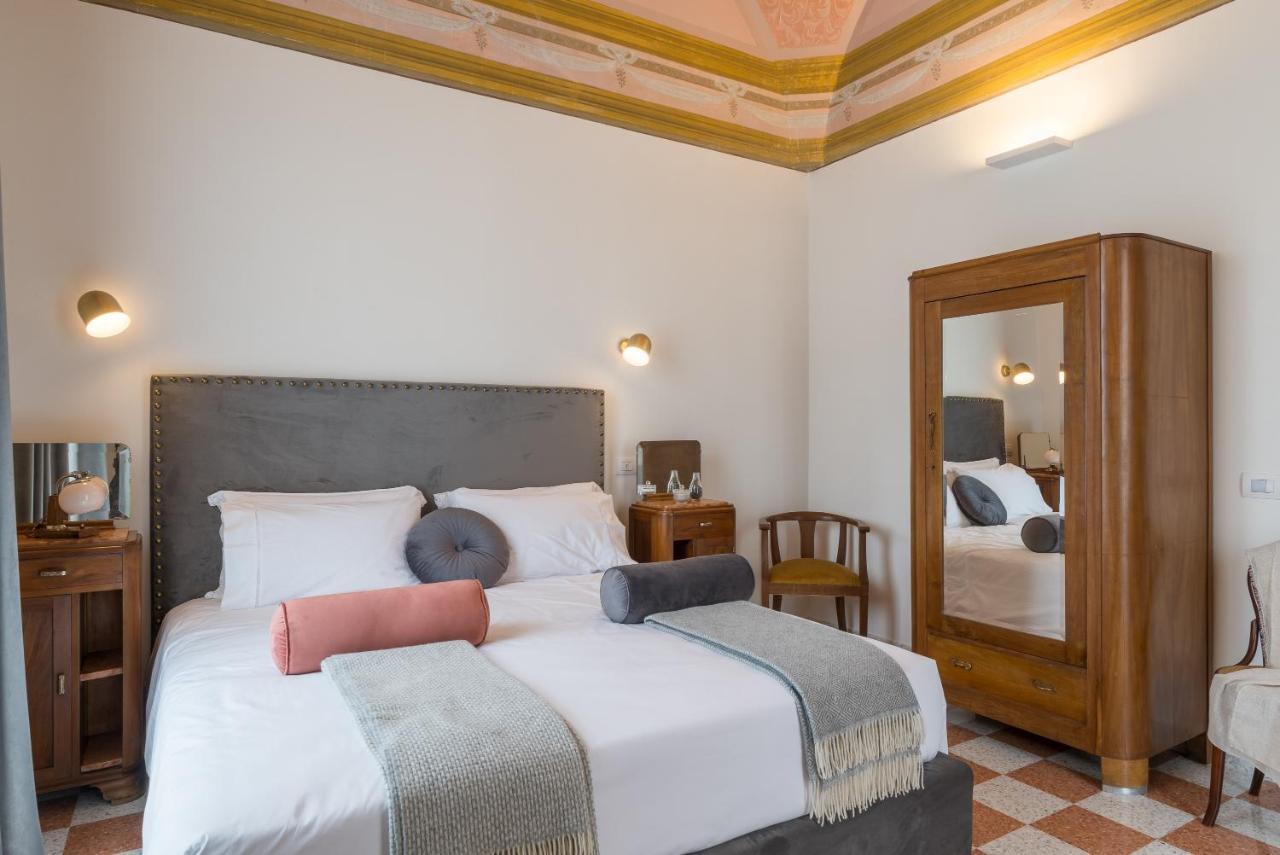 אוסטוני 1940 Luxury Accommodations By Wonderful Italy מראה חיצוני תמונה